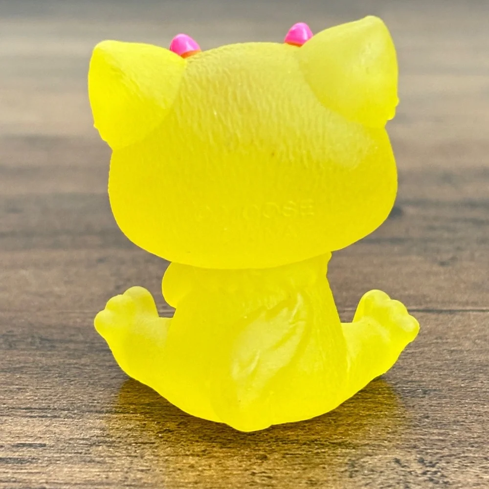 Magic Mixies Mixlings Series 1 PRIYA Yellow Cat Toy Figure Replacement Topper